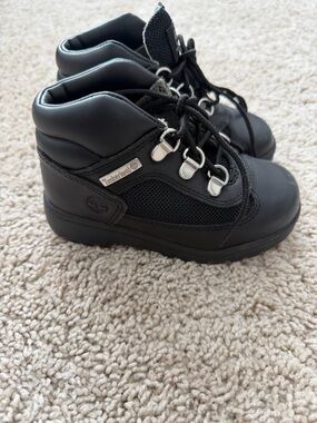 Timberland Field Boots Toddler Size 9 Black Leather Lace Up Style 15806